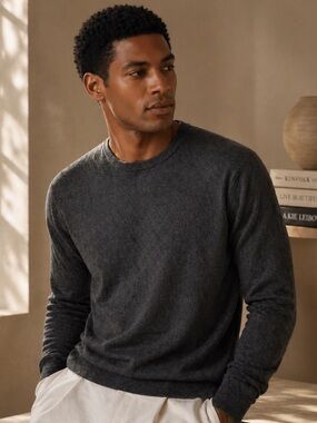 Cruciani 100% Wool Sweater Men’s Gray Crewneck Italian Luxury Lightweight Knit